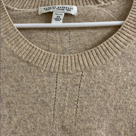 Banana Republic Sweater - Picture 2 of 2